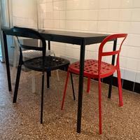 Tavolo e tre sedie da cucina IKEA