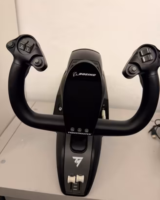 Thrustmaster TCA Yoke Boeing Edition