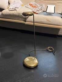 Lampada da tavolo in ottone