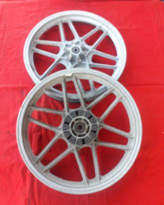 Benelli / Motobi / Guzzi - ruote 18" in lega