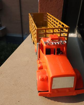 Camion porta cavalli P48 P45 scala 124 anni '70