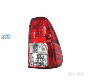 FANALE DESTRO TOYOTA HILUX 16- ESTERNO