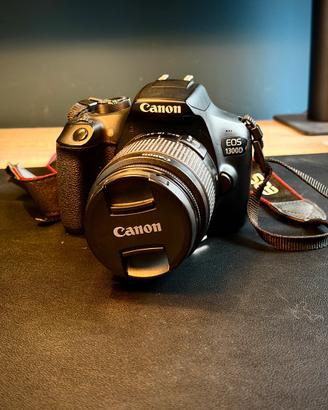 Canon EOS 1300D + Canon 18-55 mai usata