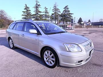 Toyota Avensis 1.8 GPL 16V Station Wagon