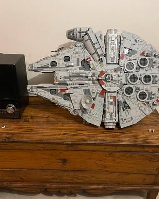 Lego Millennium Falcon UCS 75192