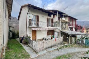 CASA SEMINDIPENDENTE A CORIO