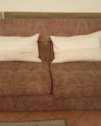 2 divani  bassi marrone