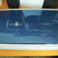 Scanner HP Scanjet 4570c per documenti e pellicole