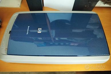 Scanner HP Scanjet 4570c per documenti e pellicole