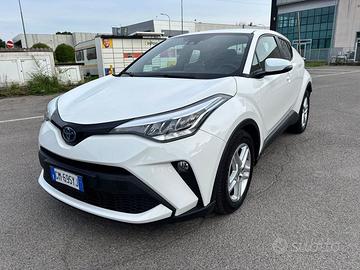 Toyota C-HR 1.8 Hybrid E-CVT Active