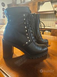 anfibi nero giardini 