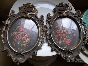 Quadretti ovali con cornice metallica