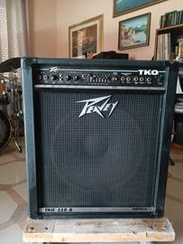 Amplificatore Peavey per basso e basso  Yamaha