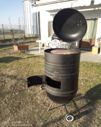 Bbq Weber smoker artigianale barbecue affumicatore