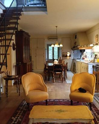Appartamento di 200 m² con più di 5 locali a Faugl