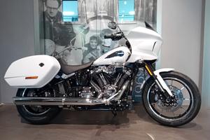 Harley-Davidson Softail Low Rider ST