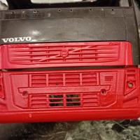 Tamiya Volvo FH 12 in FH16 kit restyling