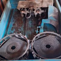 fresa aratro e ruote in ferro