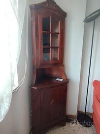 Mobili da soggiorno in noce