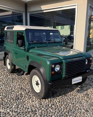 LAND ROVER Defender 90 2.5 Td5 Station Wagon E
