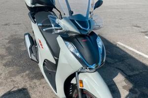 Honda sh 350i abs sport