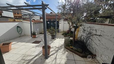 Funtana Buddia-Villetta a schiera con giardino