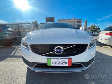 Volvo S60 Cross Country D3 Pro