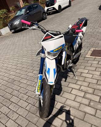 Suzuki valenti sm 50