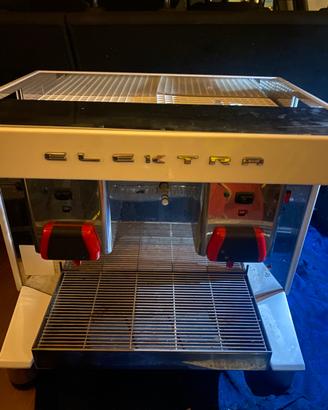 Macchina da caffe a capsule elektra