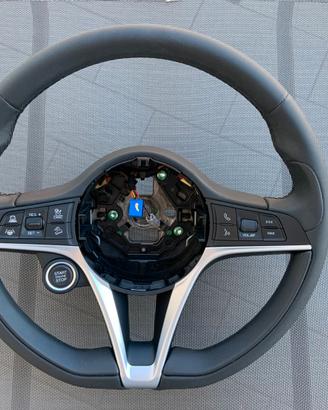 Volante Alfa Romeo Stelvio (OEM: 01561406720  '19)