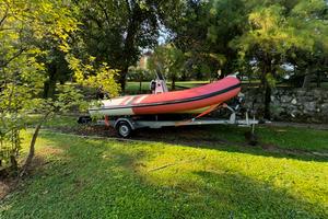 Gommone BWA 6m Suzuki 40cv+Carrello 1T