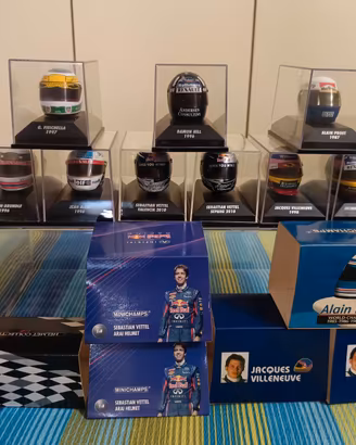 CASCHI MINICHAMPS 1/8