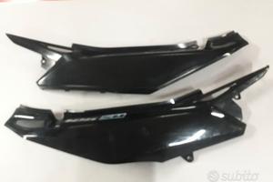 Fianchetti ORIGINALI SUZUKI DR 125 2010