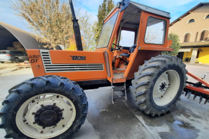 Trattore fiat 880 dt