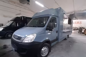 Autonegozio paninoteca ambulante food truck