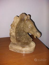 Soprammobile di marmo