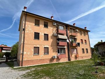 APPARTAMENTO TRICAMERE CON GARAGE E ORTO