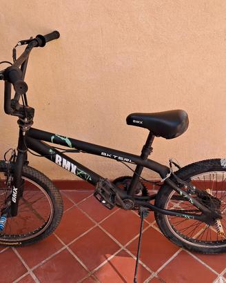 bicicletta BMX 