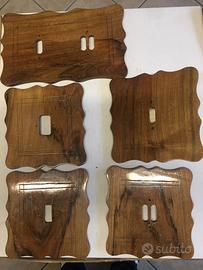 Placche  per interruttori in noce fatti a mano