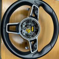 Porsche Macan - Panamera volante sportivo