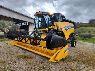 Mietitrebbia New holland Cx 5090