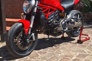 Ducati monster 821