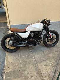 Suzuki GSX400F del 84’
