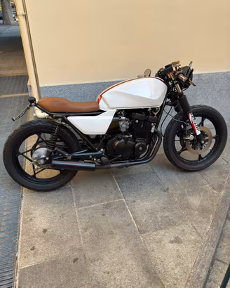 Suzuki GSX400F del 84’