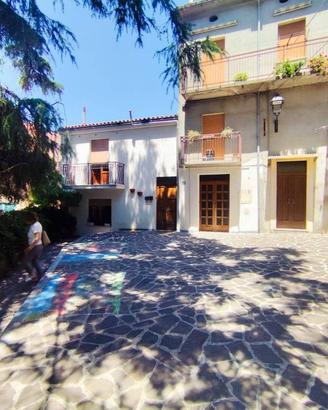 Appartamento di 240 m² con 5 locali a Atessa