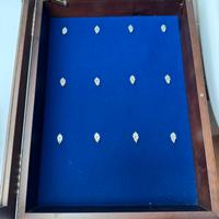 Medagliere con finiture in argento