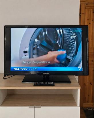 TV Samsung LED  32 pollici,