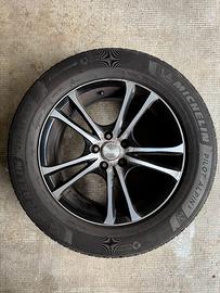 set di 4 gomme invernali Michelin con cerchi