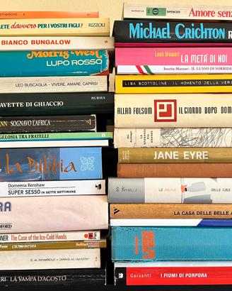 Lotto stock 30 libri