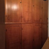 Armadio grande con letto singolo abbinato